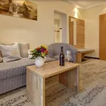 Wellness-hotel Talblick 3* Schömberg