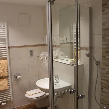 Отель Wellness-hotel Talblick 3*