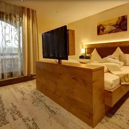 Wellness-hotel Talblick 3* Schömberg