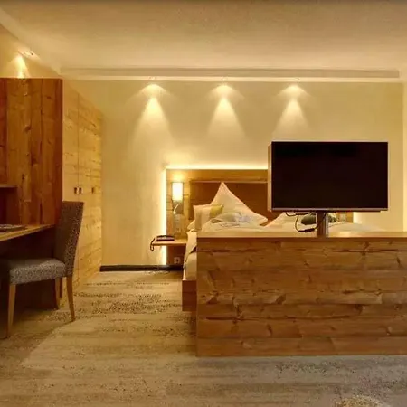 Wellness-hotel Talblick 3* Schömberg