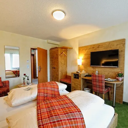 Wellness-hotel Talblick 3* Schömberg