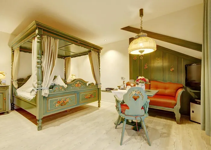 Отель Wellness-hotel Talblick Шёмберг