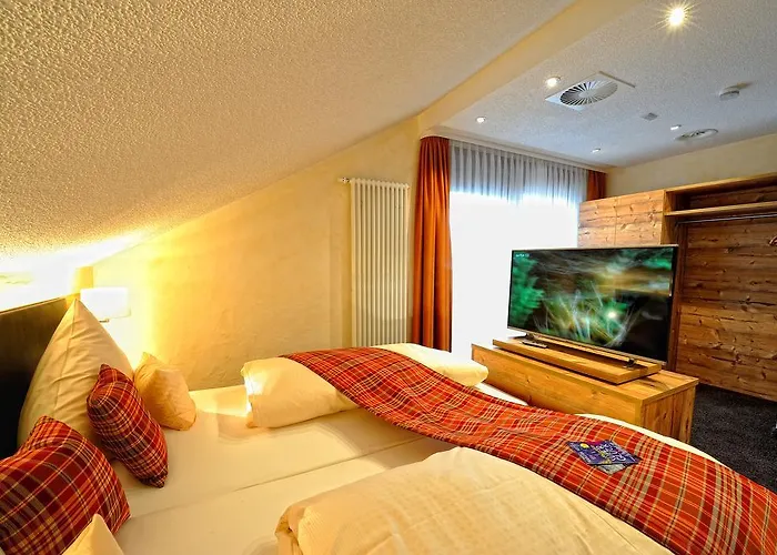 Отель Wellness-hotel Talblick Шёмберг